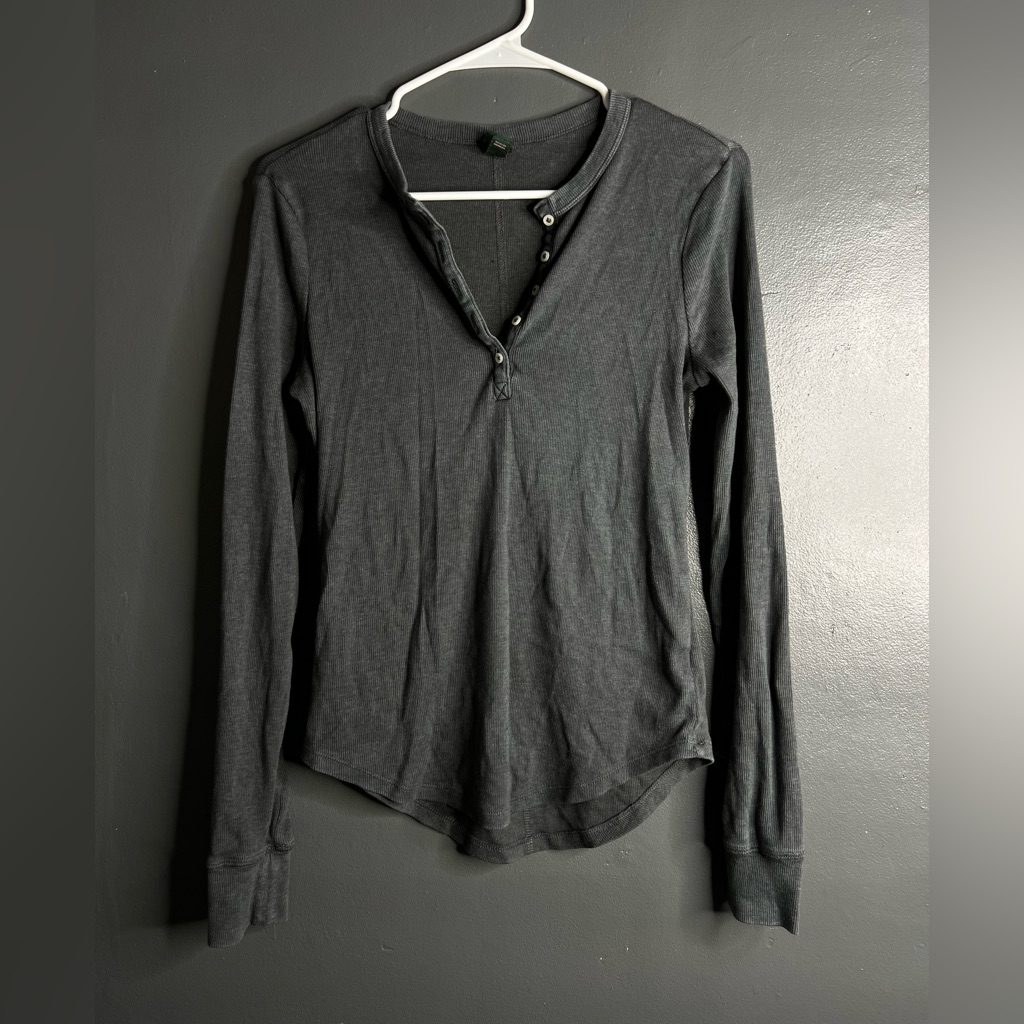 Cute Simple Button Up